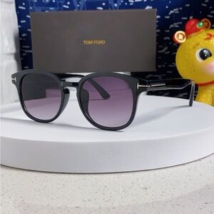 Tom Ford Black Gradient Sunglasses
